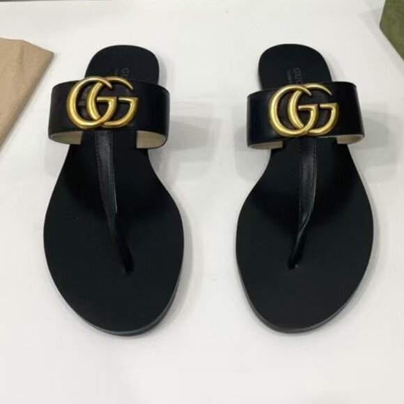 Gucci Black Sandals with Gold Logo - Picture 1 of 4
